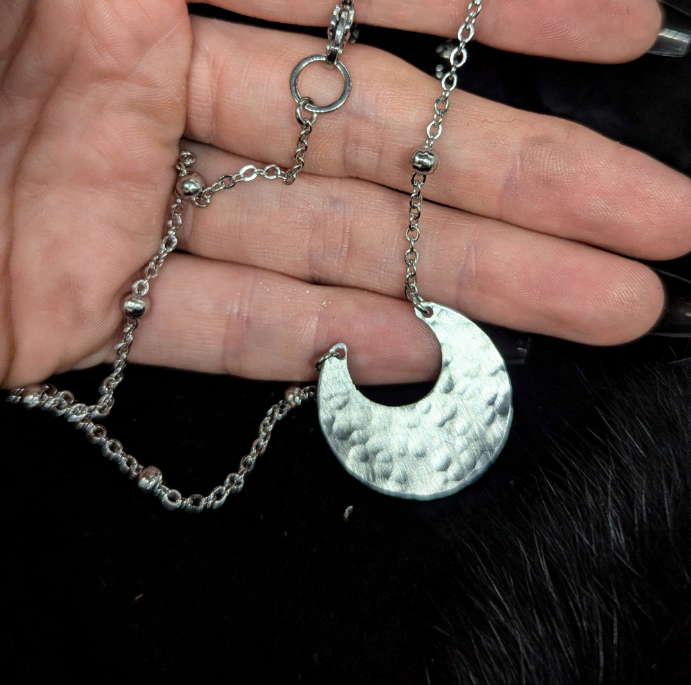 LUNA Necklace / Aluminum