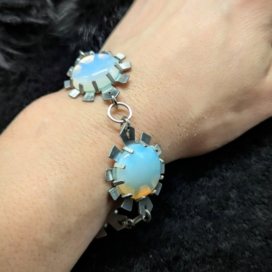 ELIZABETH Bracelet / Aluminum / Opalite