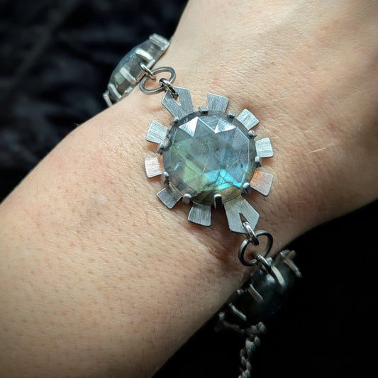 ELIZABETH Bracelet / Aluminum / Labradorite