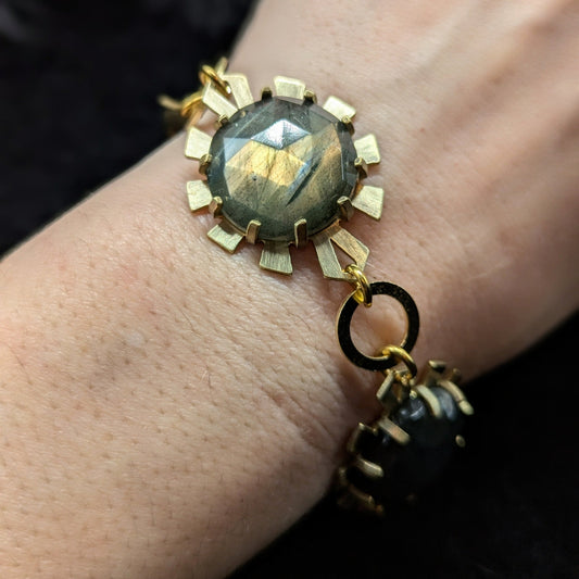 ELIZABETH Bracelet / Labradorite / Brass