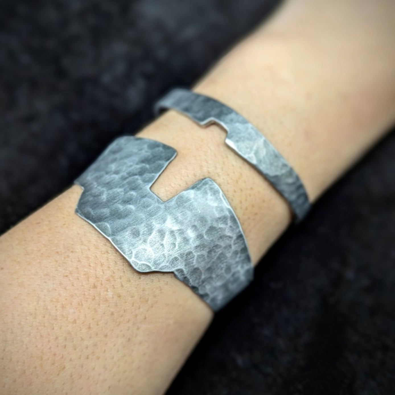 DARKSTAR MACHINATIONS - AMAZONIAN Cuff / Aluminum - bracelet