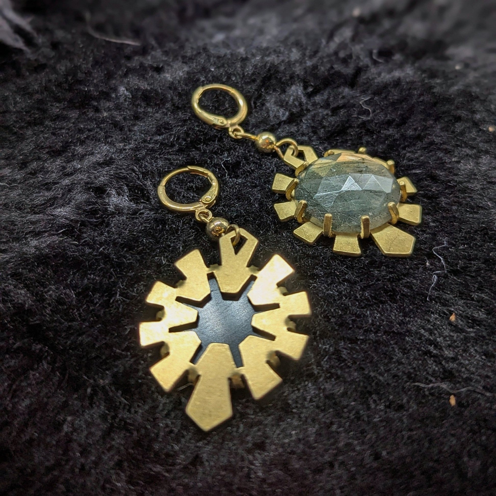 DARKSTAR MACHINATIONS - HYPERDRIVE Earrings and Pendant Set / Brass/ Labradorite - Bundle