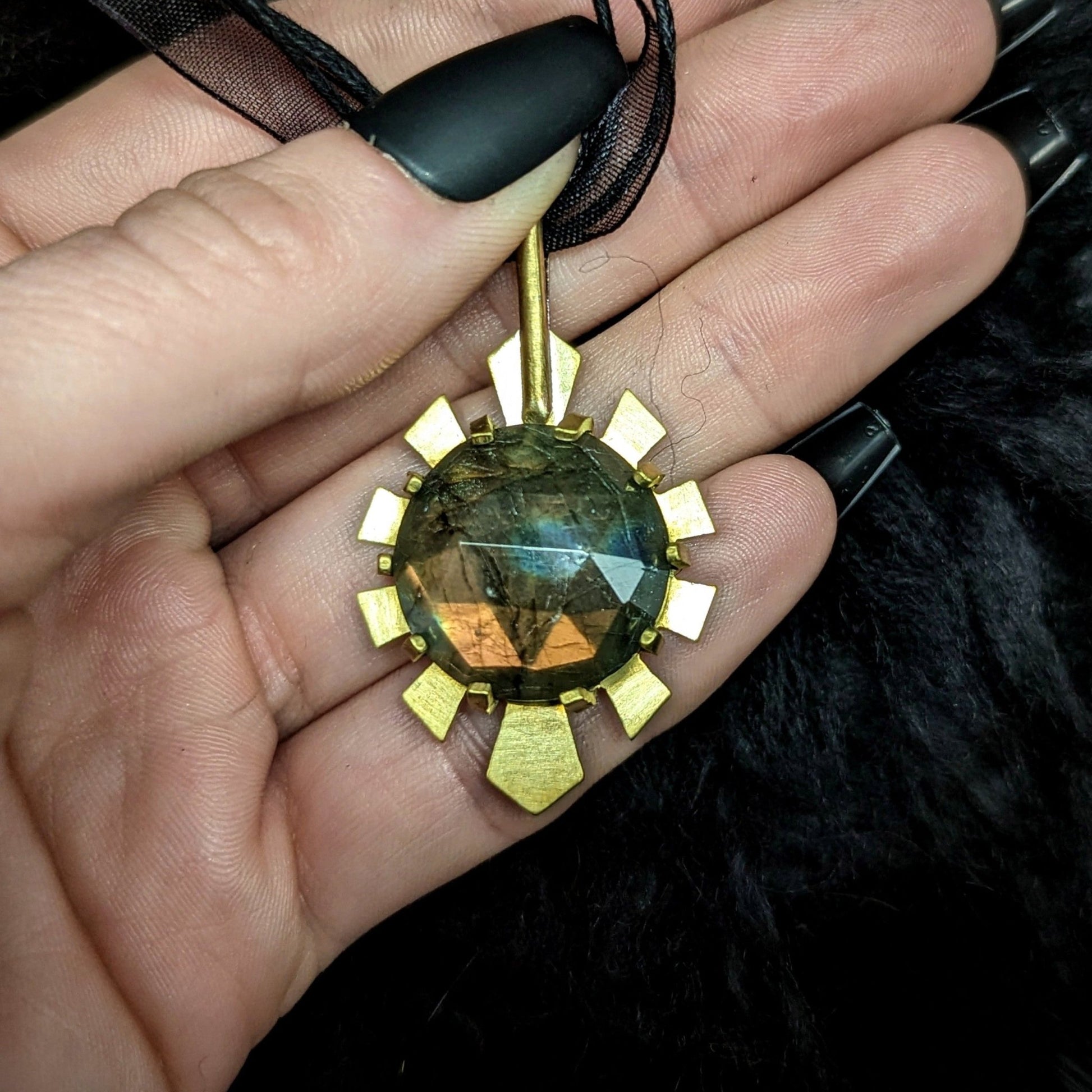 DARKSTAR MACHINATIONS - HYPERDRIVE Labradorite Pendant / Brass - pendant