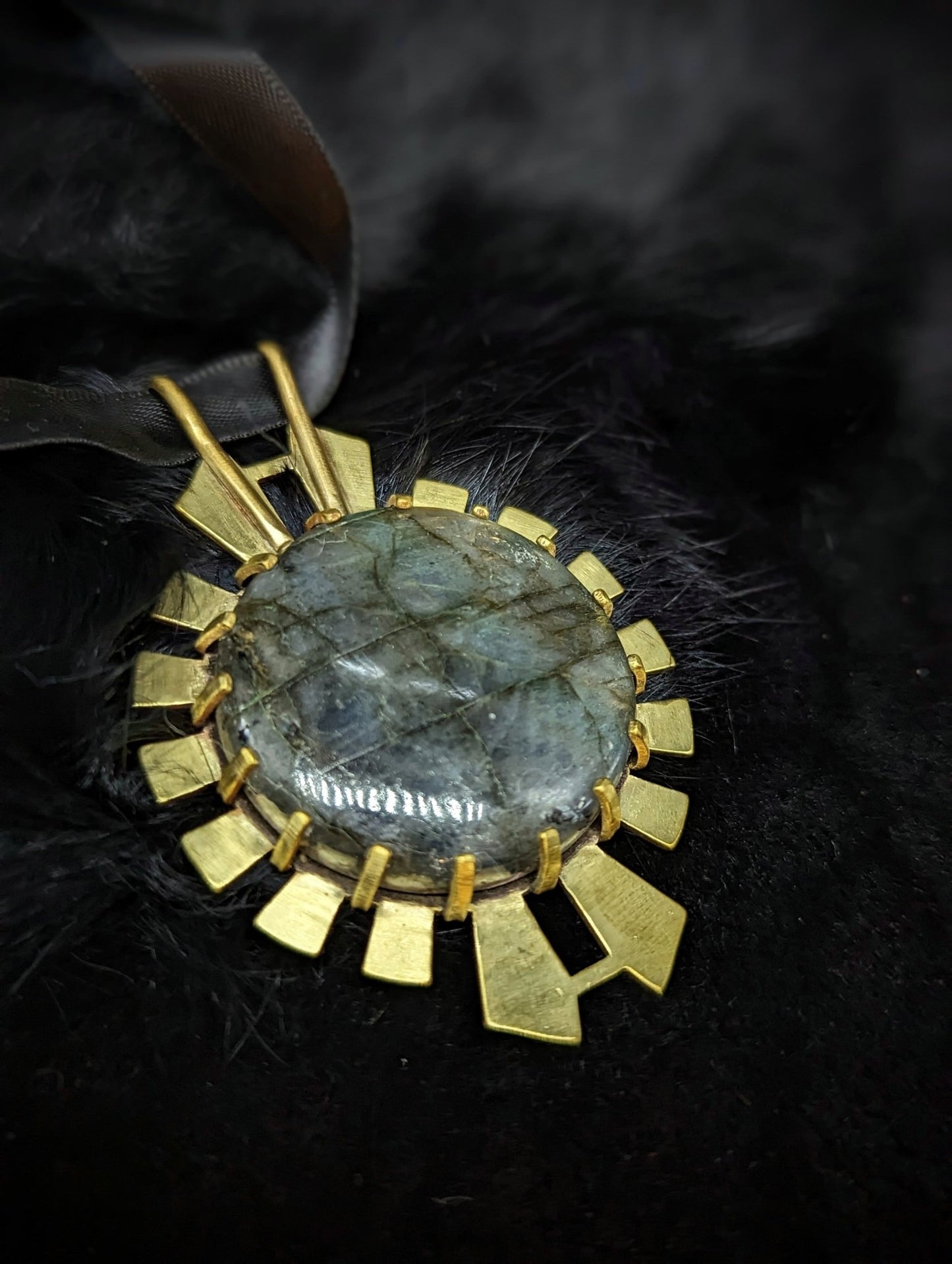 DARKSTAR MACHINATIONS - HYPERDRIVE Pendant / Yellow Labradorite / Brass - pendant