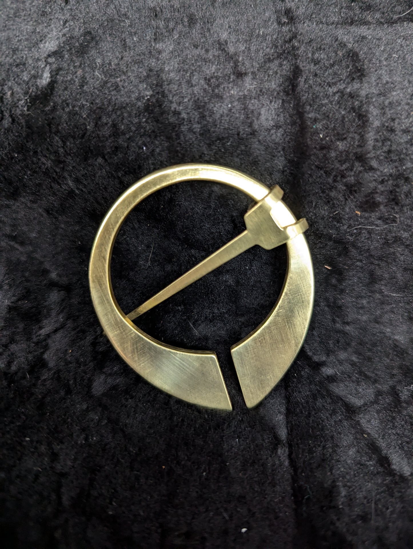 NORSE Cloak-Pin / Brass