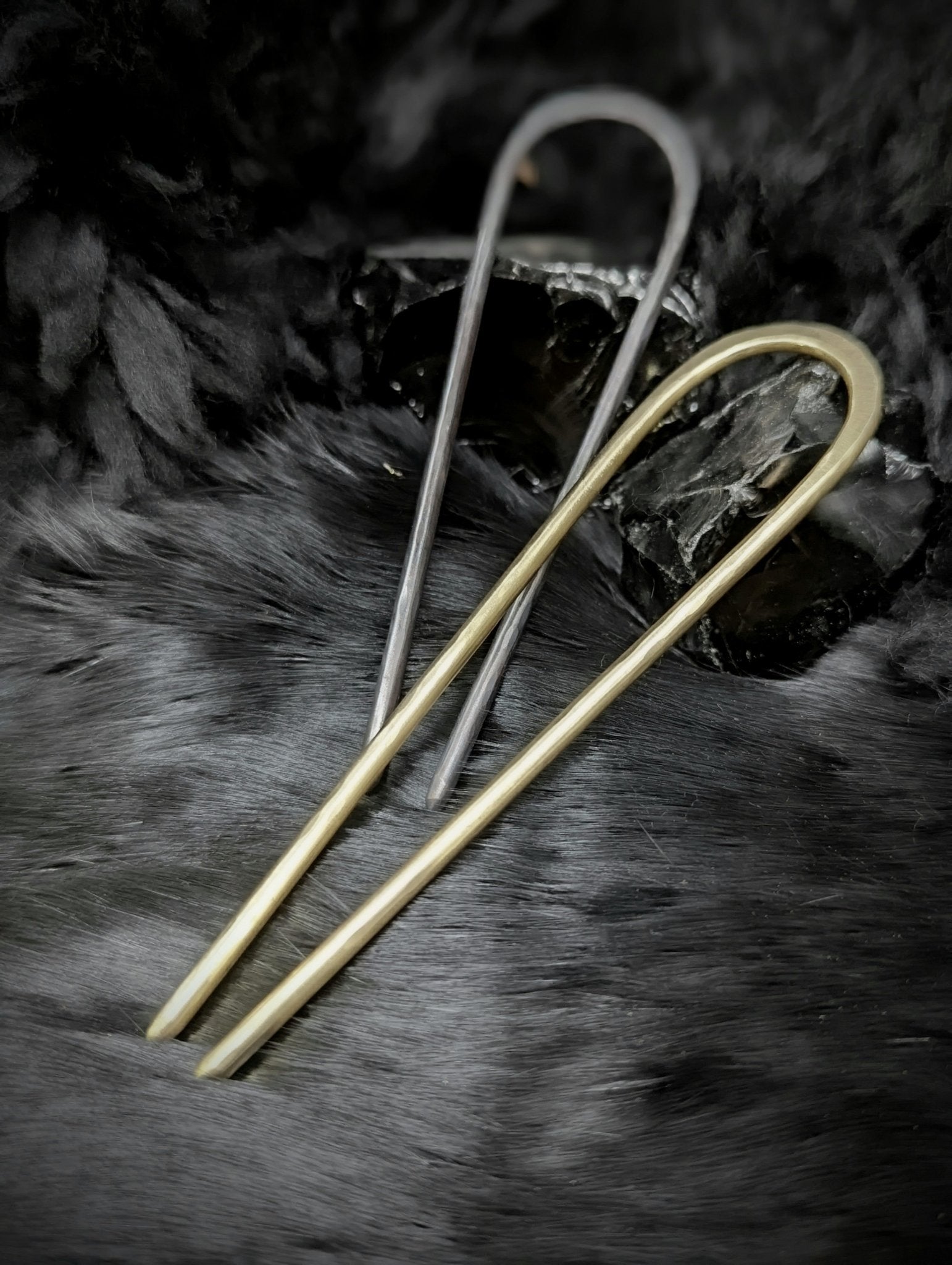 DARKSTAR MACHINATIONS - Simple Hair - Stick / Brass - hairstick