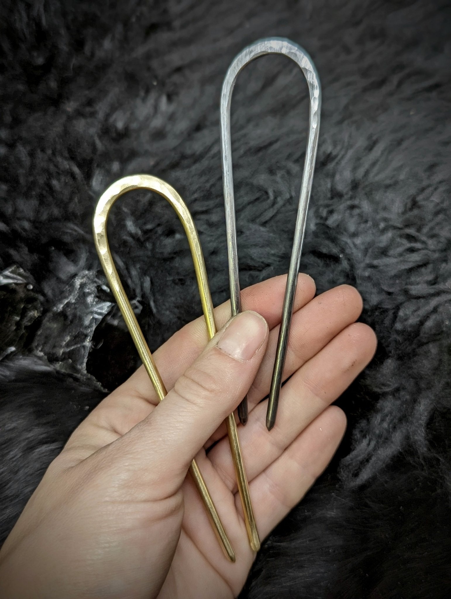 DARKSTAR MACHINATIONS - Simple Hair - Stick / Brass - hairstick